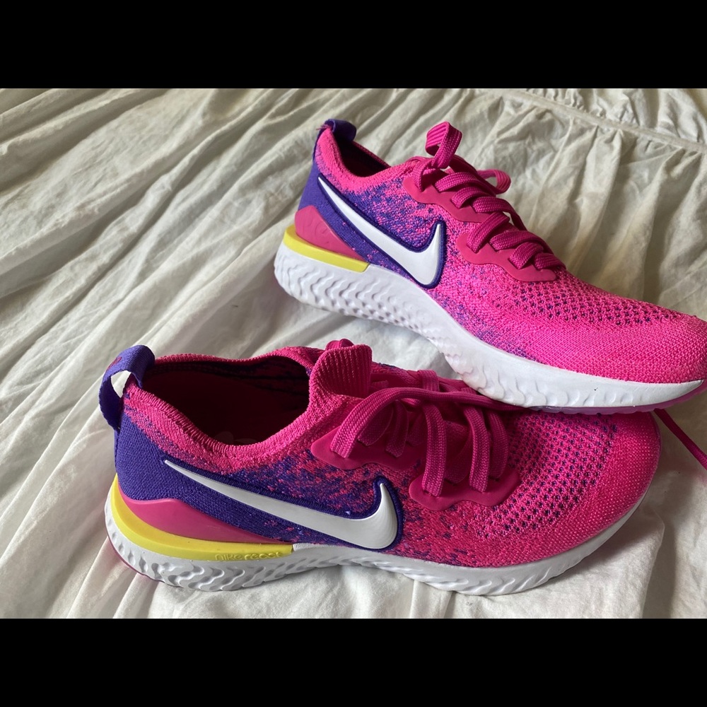 Nike Girly Sneakers!